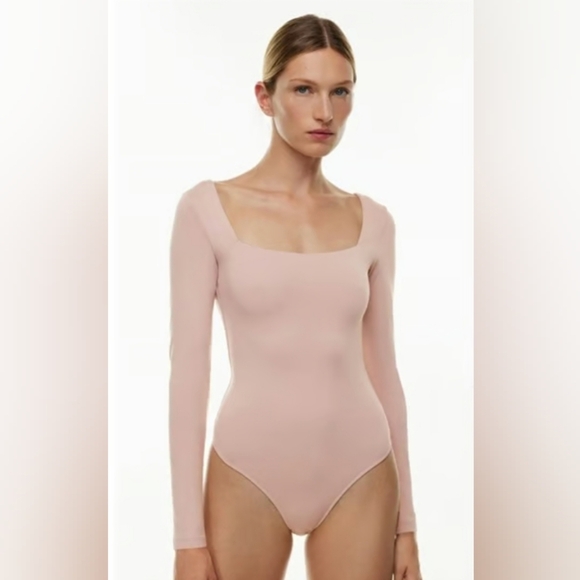 Babaton Tops - Aritzia Babaton Contour Squareneck Long sleeve Bodysuit